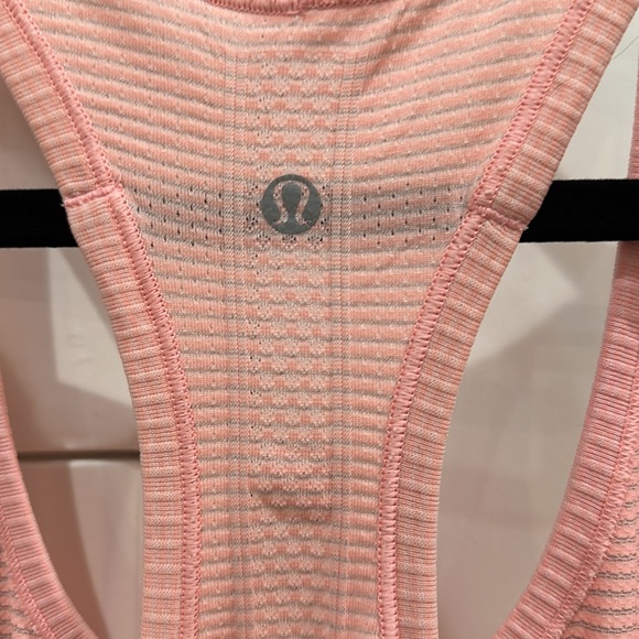 (6096)  🍋 LULULEMON RUN: Swiftly Tech Racerback Sz 10 ** LOVED - Picture 8 of 8